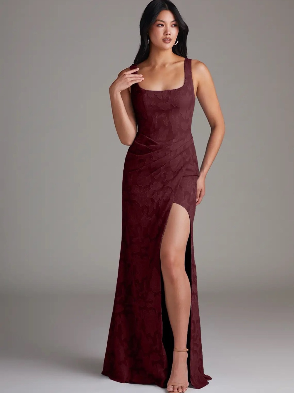 Azazie Burgundy Scoop-Neck Maxi Dress NYT